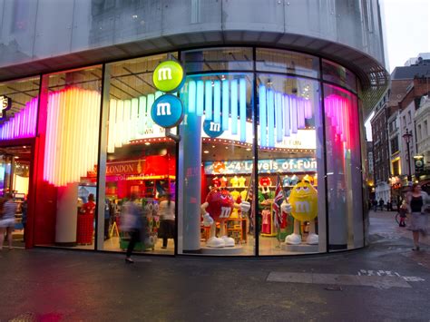 M&M's World London by Pompei A.D. - Architizer