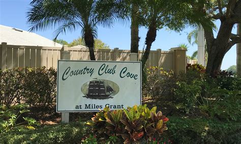 Miles Grant Country Club Stuart 17 Homes for Sale | Echo Fine Properties