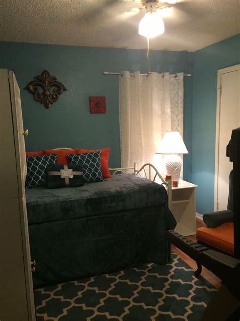 My blue and orange bedroom design Bedroom Orange, Bedrooms, Blue ...