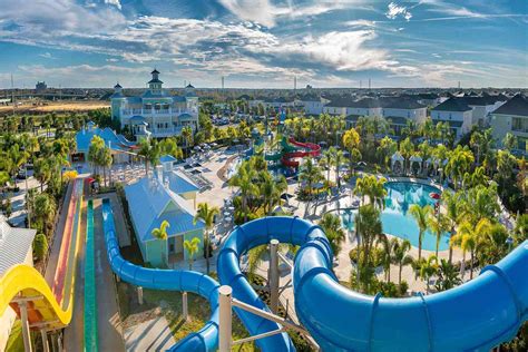 11 Florida Resorts With Water Parks Perfect for a Family Vacation