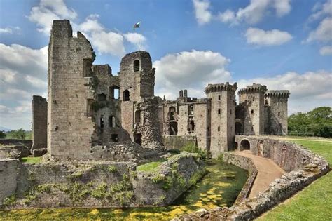 Six bloody stories behind Welsh castles that make Game of Thrones look ...