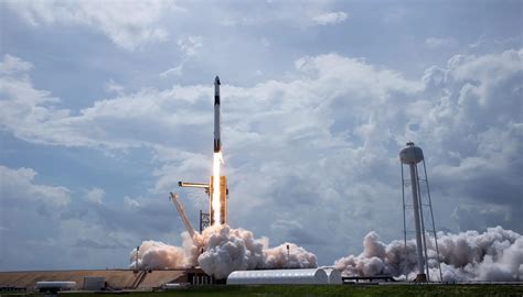 SpaceX Falcon 9 Rocket Launches Crew Dragon Spacecraft With NASA ...