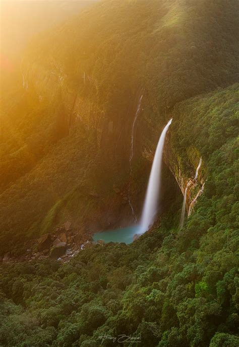 NohKaLikai Falls, Meghalaya, India