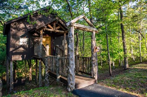 13 Best Eureka Springs Treehouse Cabins, Arkansas 2023 - Top Treehouses