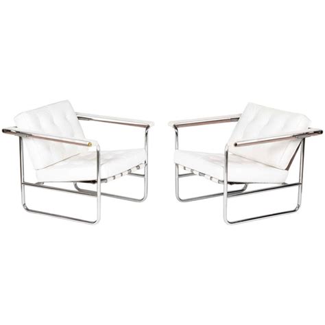 Pair of Tufted White Leather Lounge Chairs by Stendig at 1stDibs
