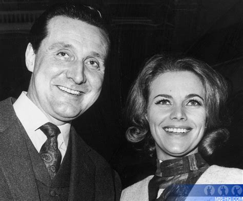 Patrick Macnee (1922-2015) - Star of the - James Bond 007 :: MI6 - The ...