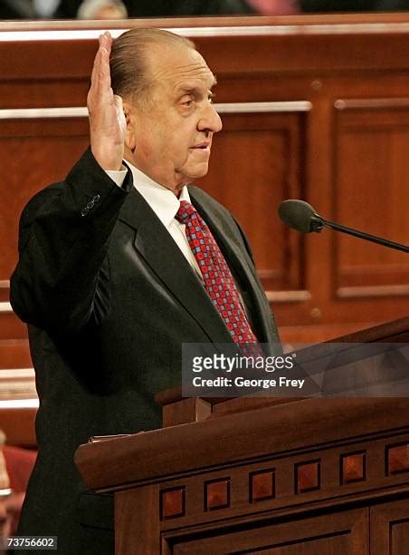 219 Thomas S Monson Photos & High Res Pictures - Getty Images