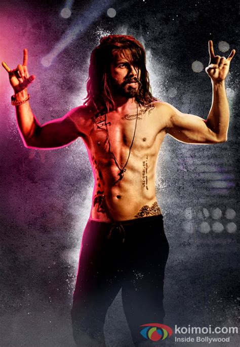 Impressive First Look: Shahid Kapoor High On Udta Punjab! - Koimoi