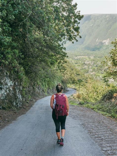 The Ultimate Guide To The Waipio Valley Hike - Big Island Bucketlist