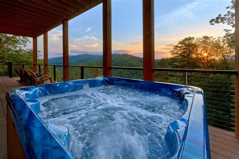 "Mountain View Pool Lodge" 8 Bedroom Luxury Cabin With Indoor Pool