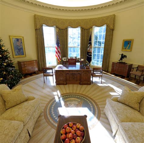 Obama's Oval Office - Photo 12 - Pictures - CBS News