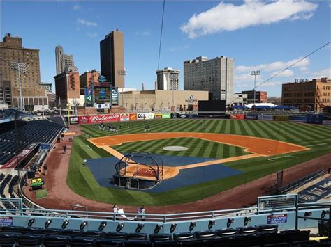 Fifth Third Bank renews naming rights to Toledo Mud Hens stadium ...