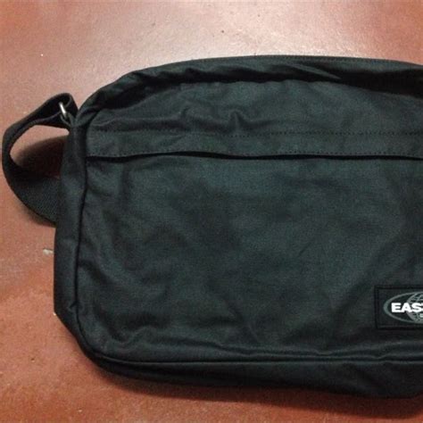 Eastpak Laptop Bag, Computers & Tech, Parts & Accessories, Laptop Bags & Sleeves on Carousell