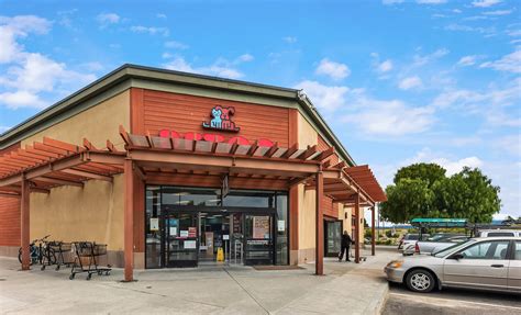 Alameda CA: South Shore Center - Retail Space - Merlone Geier Partners