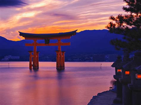 Itsukushima Shrine | Japan Deluxe Tours