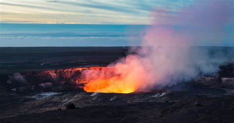 Hawaii Volcanoes National Park - Watch a Volcano at Home