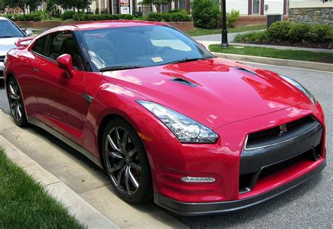 10 Things to Know Before You Buy The 2023 Nissan GT-RStay Active