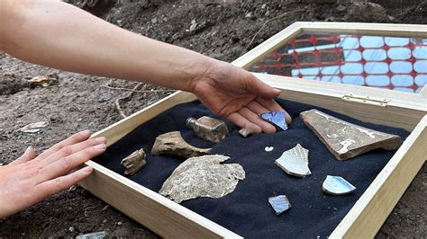 Lunenburg museum restoration unearths relics of the past | CBC.ca