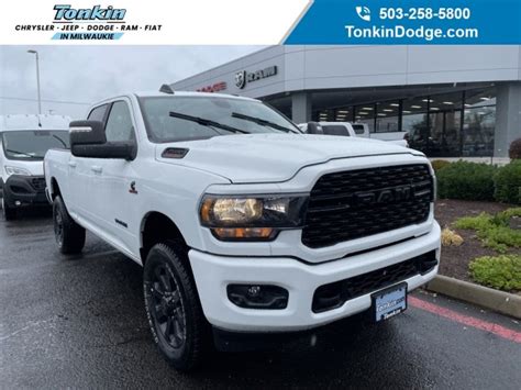 New 2024 RAM 2500 Big Horn Crew Cab in Milwaukie #D1124001 | Ron Tonkin Chrysler Jeep Dodge Ram ...