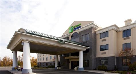 Holiday Inn Express Syracuse Airport | Stress-Free Stays & Parking Near ...