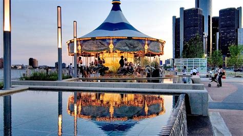 Detroit Riverwalk named Best Riverwalk in America by USA Today for 2nd ...