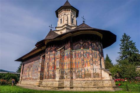 Magical Bukovina and the famous painted churches of Moldavia - RomaniaTourStore