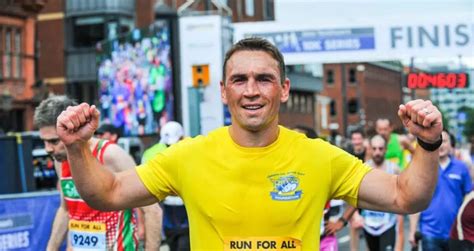 Kevin Sinfield: Wiki, Bio, Height, Age, Wife, Married, Marathon, Net Worth