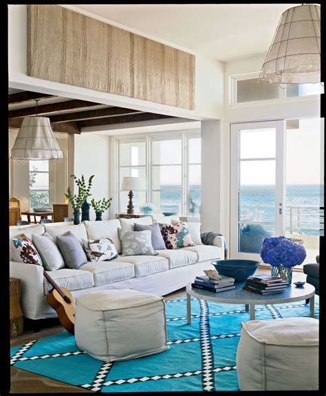 Beach-Chic | Beach decor living room, Beach living room, Beach theme living room