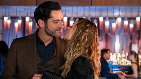 Chloe Decker Lauren German Lucifer Morningstar Tom Ellis HD Lucifer ...