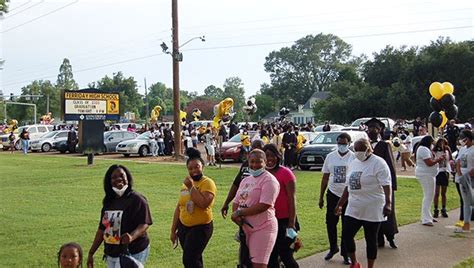 Ferriday High celebrates graduating class - Mississippi's Best ...