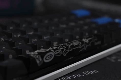 Ducky One 2 SF Review: The Ideal Gaming Keyboard - Switch and Click