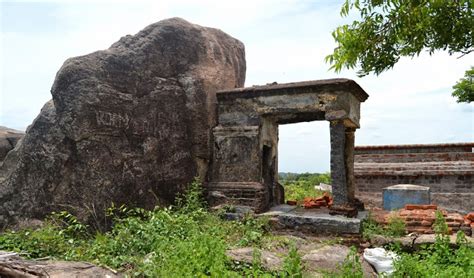 Tamilnadu Tourism: Jain Temples in Viluppuram