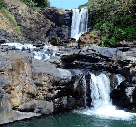 The Goan EveryDay: Goa, Maha tourists banned from visiting Belagavi waterfalls