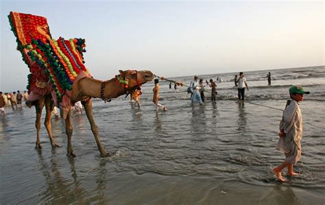 :: Karachi :: vs :: Lahore ::: Clifton Beach, Karachi