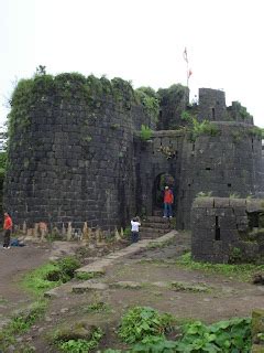 Tobu Mone Rekho: Purandar Fort Trekking on 1st August