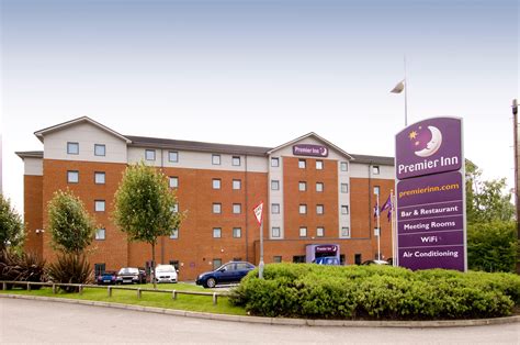 Premier Inn Castleford (Xscape, M62 J32) hotel