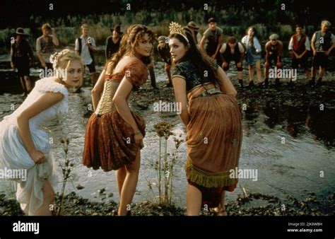 Elle macpherson sirens 1994 hi-res stock photography and images - Alamy