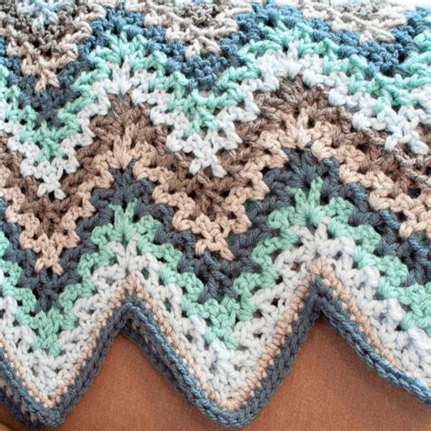 V-Stitch Crochet Ripple Afghan ~ FREE Crochet Pattern