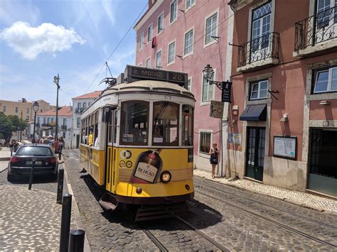 Lostentry - Welztalbahn, Model Railroading, and more: Lisbon Tram 28