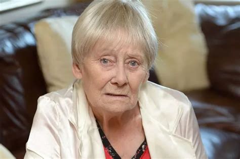 Coronation Street star Liz Dawn in new health scare as she is forced to ...