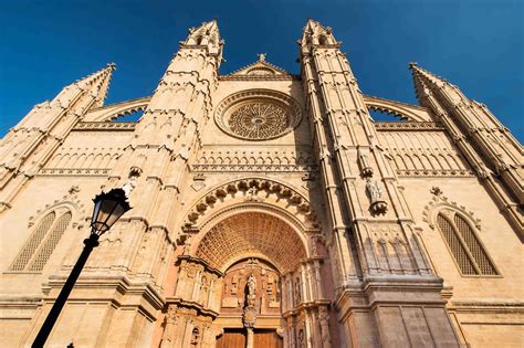 Pro Voyages | La Cathédrale de Palma et le musée diocésain