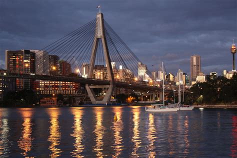 Sydney - City and Suburbs: Pyrmont, Blackwattle Bay, Anzac Bridge