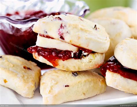 Almond Shortbread Biscuits Recipe