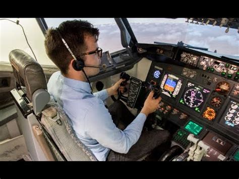 Boeing 737NG-simulator @ Amsterdam - SimFlying - YouTube