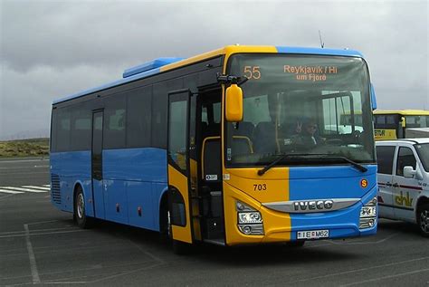 Getting from Keflavík Airport to Reykjavík city centre - Routes North