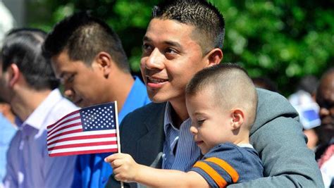 Ways to support migrant children and their families - Acceso Latino