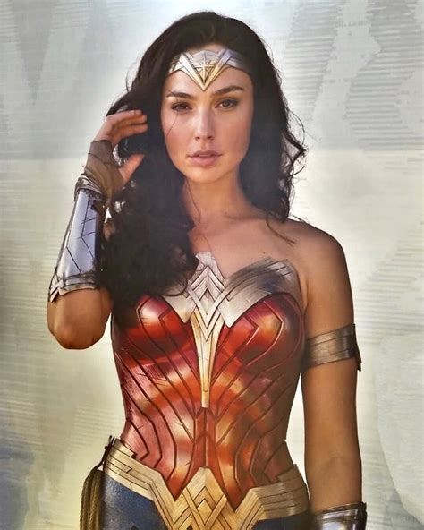 Gal Gadot - Wonder Woman 1984 - Wonder Woman (2017) Photo (43100476) - Fanpop - Page 58