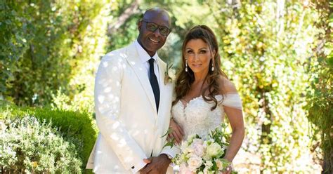 NFL Legend Jerry Rice Marries Latisha Pelayo in Napa Ceremony | Wedding dresses lace, Wedding ...