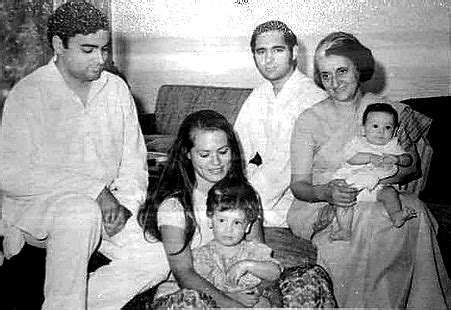 Rare Photos: Indira Gandhi Family Photo