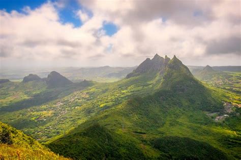 HIKING IN MAURITIUS: FIVE TRAILS WITH STUNNING VIEWPOINTS - Do South